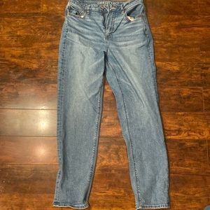 American eagle mom jeans
